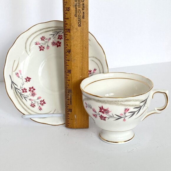 Mayfair England Pink Flower Footed Teacup Saucer Bone China No1932 Gold Trim - Picture 13 of 16